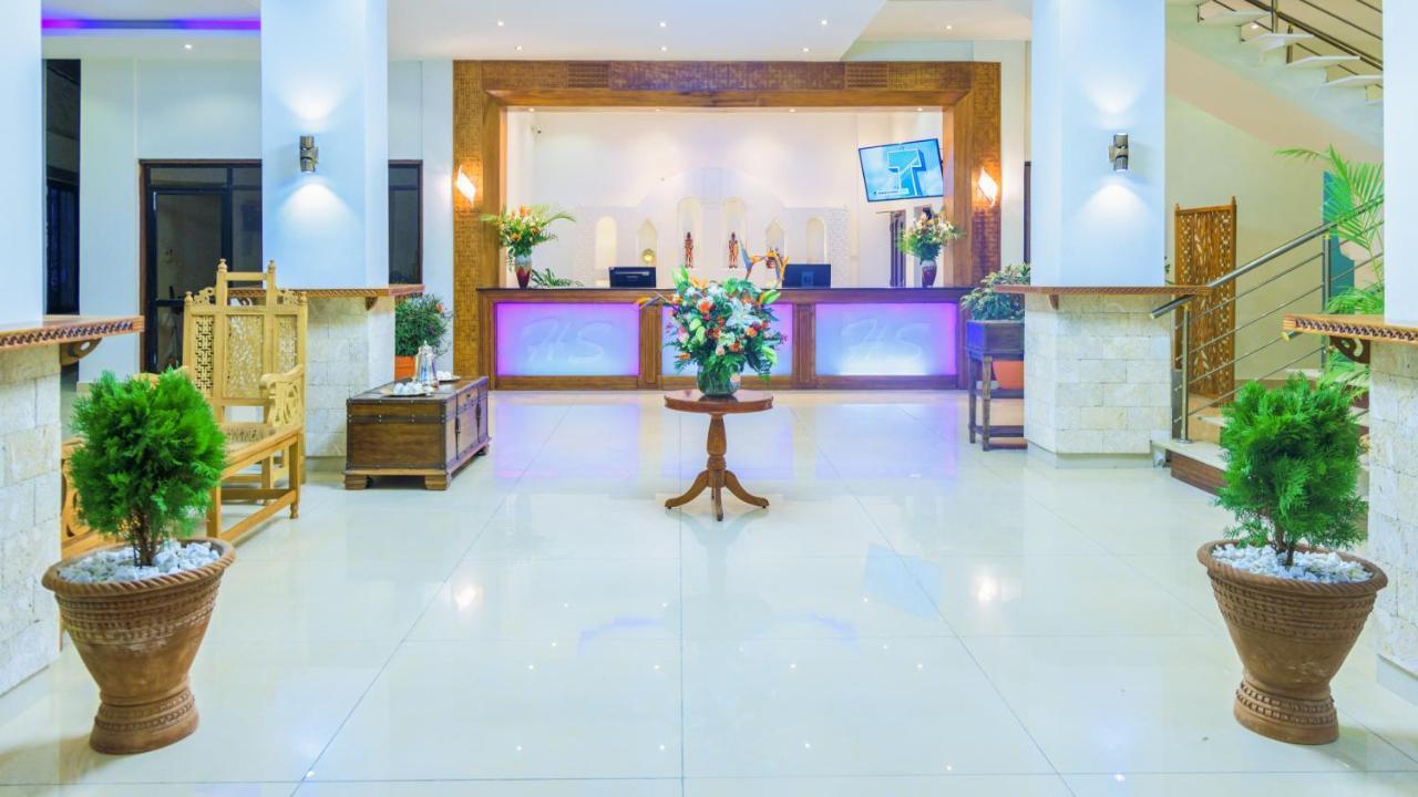 Hotel Sapphire Mombassa Buitenkant foto