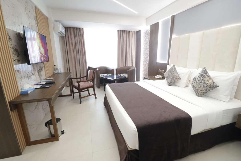 Hotel Sapphire Mombassa Kamer foto